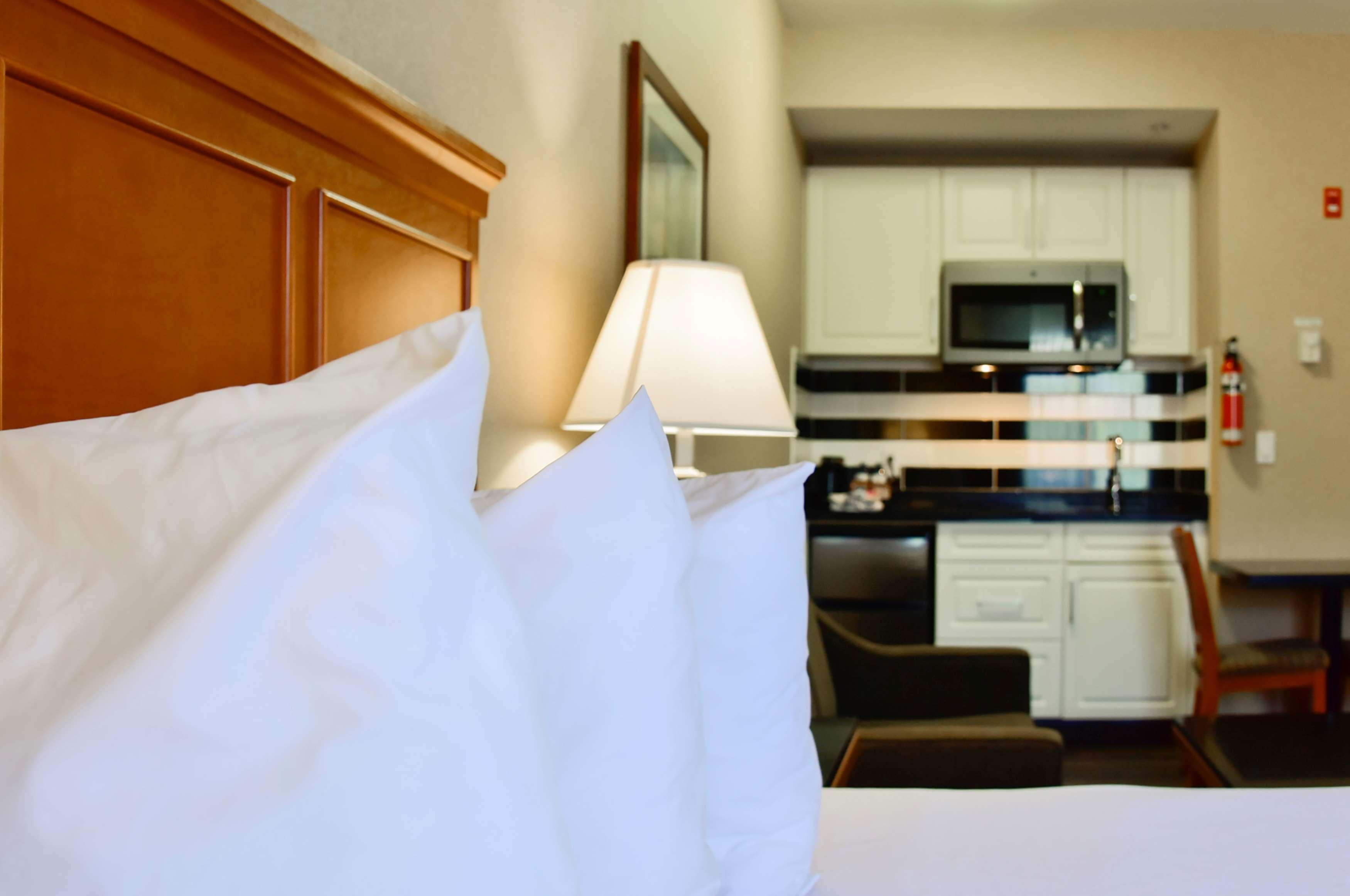 Best Western Plus Osoyoos Hotel & Suites Ngoại thất bức ảnh