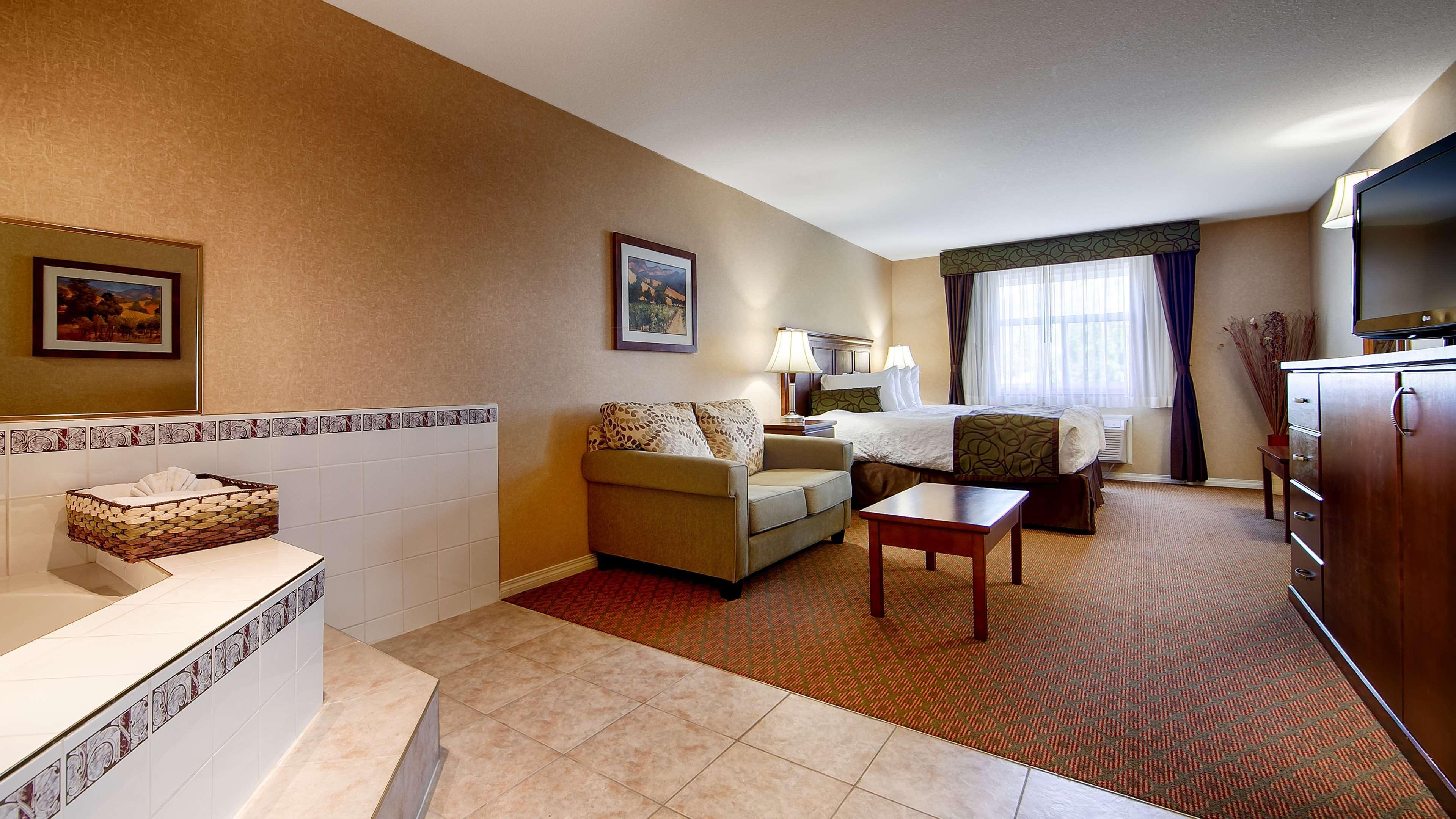 Best Western Plus Osoyoos Hotel & Suites Ngoại thất bức ảnh