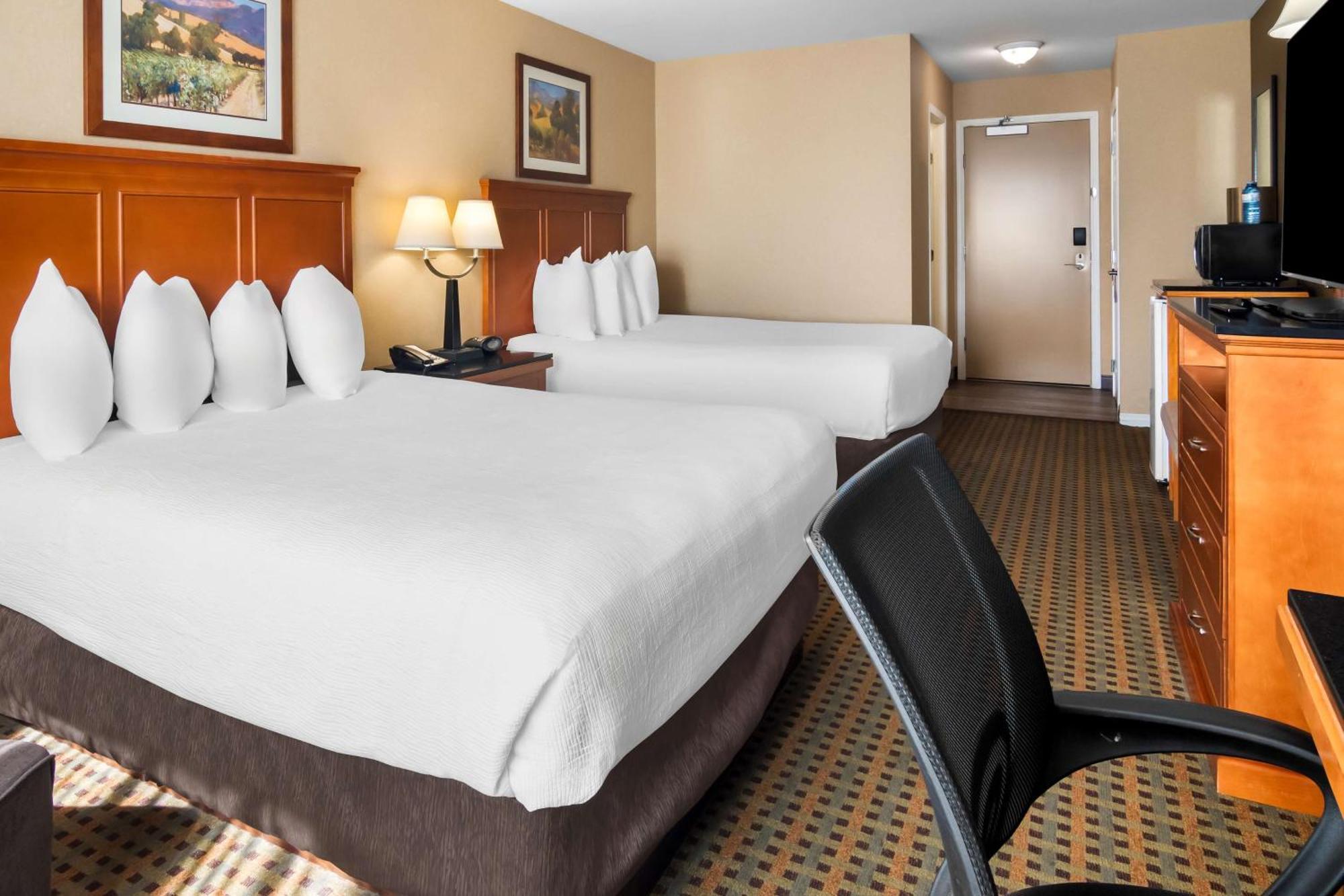 Best Western Plus Osoyoos Hotel & Suites Ngoại thất bức ảnh